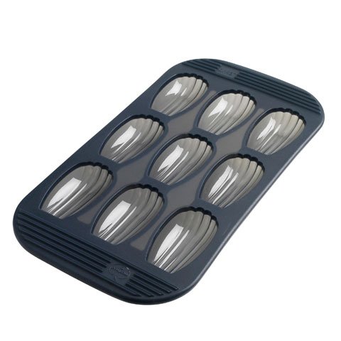 Mastrad Baking Pan 9 Madeleine, Translucent Grey