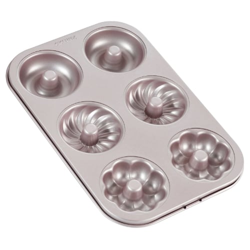 Chefmade Master Non-Stick 6 Cup Donut Pan L26.7xW18.1xH2.2cm, Thickness 0.8mm, Champagne Gold