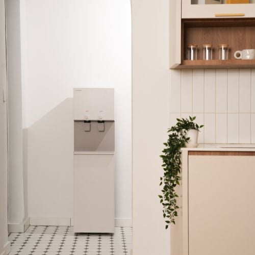 Cuckoo Flo Alkaline Water Purifier With 6-Stage Filtration & 4 Advanced Filters And Safety Features + 1 Year Free Service (Value Up To $430/Time), L36xD46.5xH130.5cm, Hot: 4L, Cold: 5L, Room: 7L, Cold: 0.8A, Hot: 500W, Matte White ==1 Year Warranty==