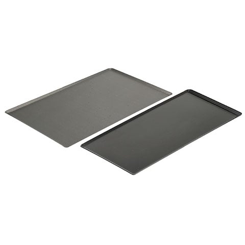 De Buyer Aluminium Non-Stick Baking Tray With 45° Rim L65xW53xH1cm