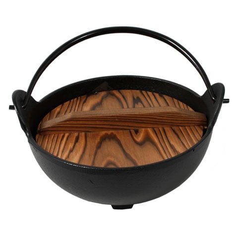 Tokiwa Cast Iron Yamaga Nabe With Wooden Underliner, Pot: Ø16xH6cm, 0.7L, Black