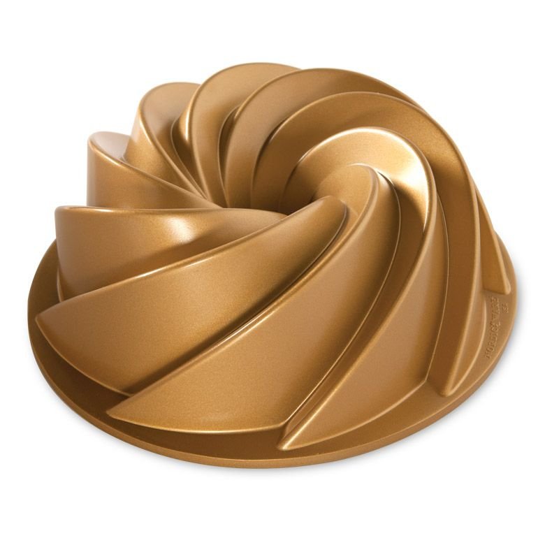 Nordicware Cast Aluminium Heritage Bundt Pan Gold