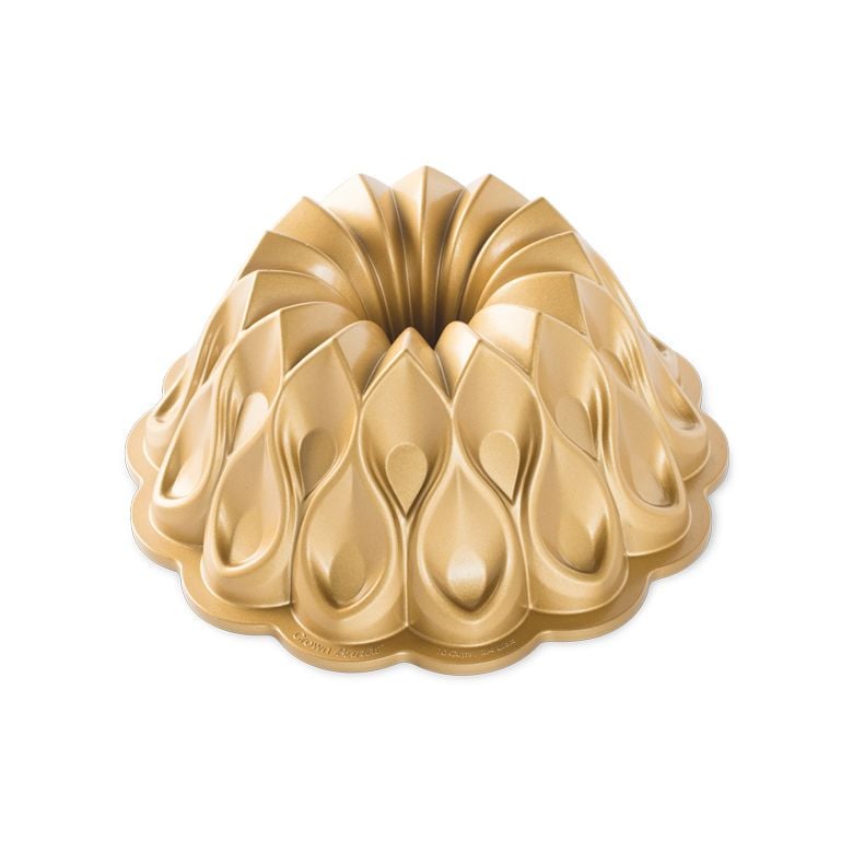 Nordic Ware  Cast Aluminium Crown Bundt Pan