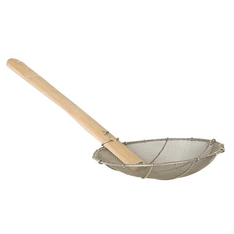 (26-00947) S/S NOODLE STRAINER SQ HOLES WITH BAMBOO HANDLE Ø9"
