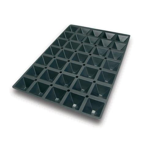 (15-00244) SILICONE MOULD 60x40, 35 PYRAMIDS, L65xW65xH35mm, 60ml, SILIKOMART