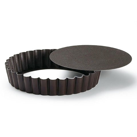 NON-STICK ROUND FLUTED TART MOULD w/ LOOSE BOTTOM