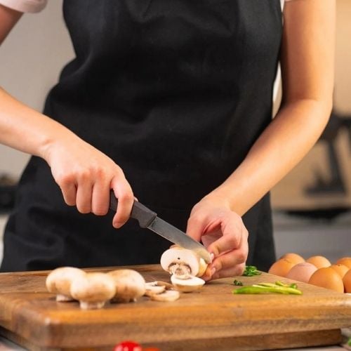 Zyliss Stainless Steel Vegetable Knife With Translucent Blade Cover 8.9cm, Gray, Utility