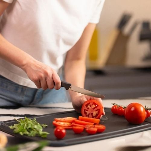 Zyliss Stainless Steel Tomato Serrated Knife With Translucent Blade Cover 11cm, Gray, Utility