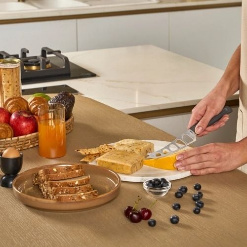 Zyliss Stainless Steel Cheese Knife With Micro-Serrated Blade And Translucent Blade Cover 12.7cm, Gray, Utility