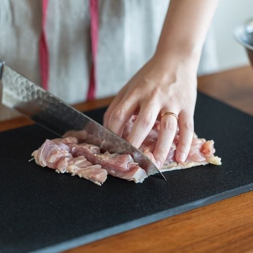 Asahi Elastomer Cutting Board L40xW26xH0.8cm,Heat Resistant To 100°C, Black